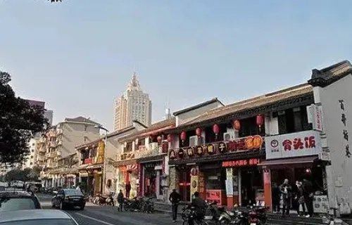 杭州小吃一条街在什么地方?