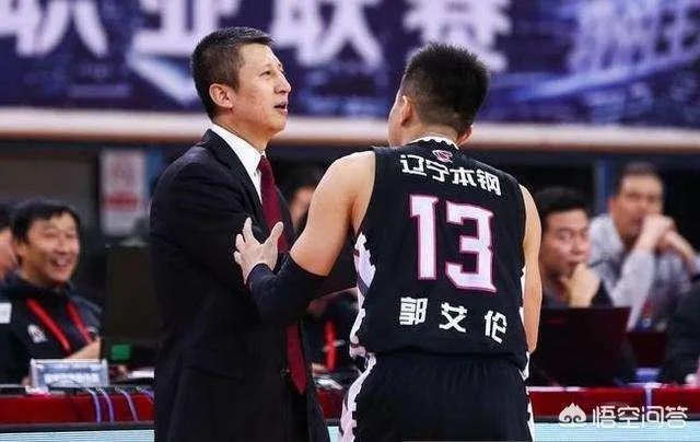 郭士强正式签约广州男篮，他的年薪有多少？会比辽宁时期高吗？