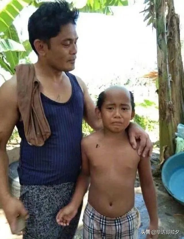 如何看待印度村民因没有自己单独房间住树上隔离?