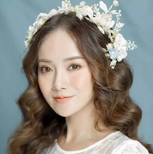 新娘的发型图片欣赏 大脸新娘适合什么发型