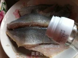 黄鱼煨面