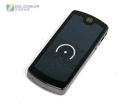 摩托罗拉E8