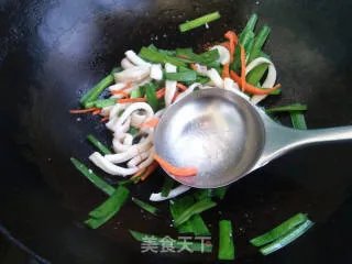 鱿鱼炒韭菜