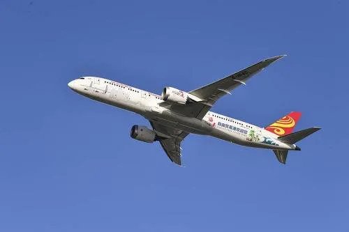 尼泊尔失事航班已找到14具遗体,造成此次事故的原因是什么?