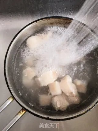 五花肉烧土豆