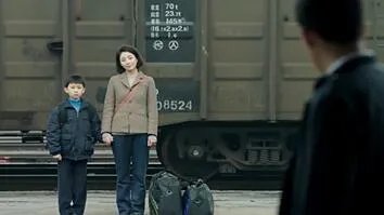 多次得奖的《鸡毛飞上天》为什么评价这么高?