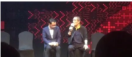 张艺谋为什么要谋吐槽低头族？