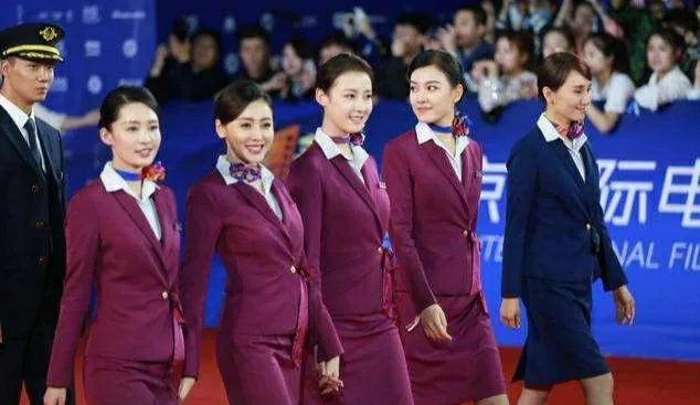 《中国机长》电影票房夺冠,是什么让《中国机长》取得了这样的好成绩?