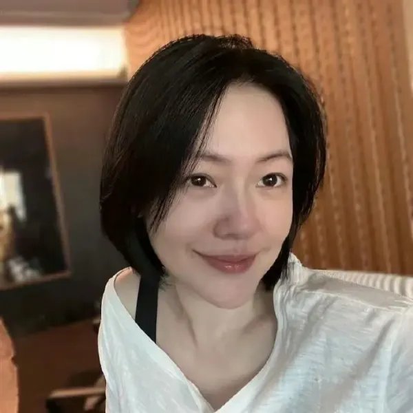 小S大女儿出道作概念图曝光,你觉得会走和小S一样的发展路线吗?