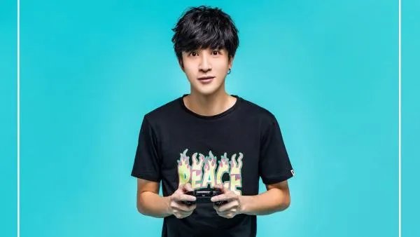 李雨桐和薛之谦交往过吗？