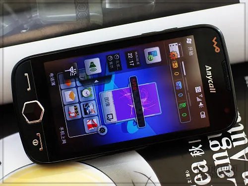 800MHz主频+Wifi 三星旗舰I8000U评测