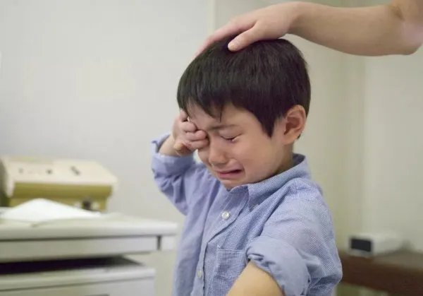 郑爽说太早懂事不是幸福,什么样的孩子更容易早一点懂事?