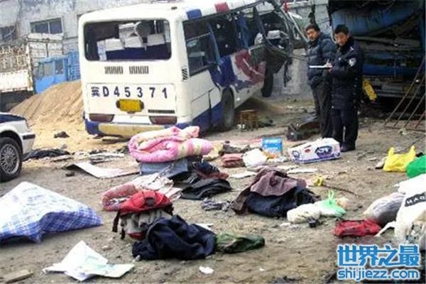 中国最惨的十大车祸:每起均造成严重的伤亡