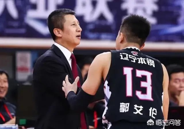 辽宁男篮对阵北控男篮比赛中,郭艾伦撒娇要求看录像回放,为什么郭士强开始不同意?