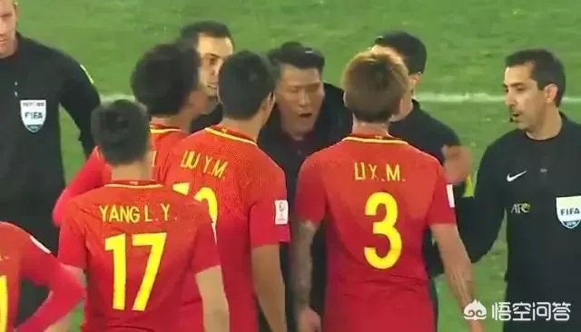 裁判抢戏,u23国足惜败卡塔尔惨遭淘汰,你怎么看?