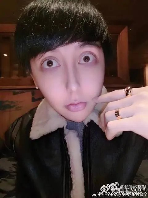 如何评价刘梓晨是有钱没头脑的网红?