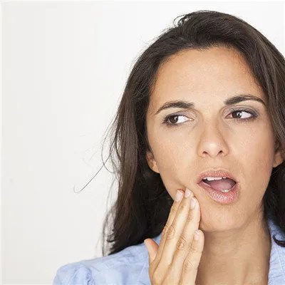 游走性舌炎的危害？