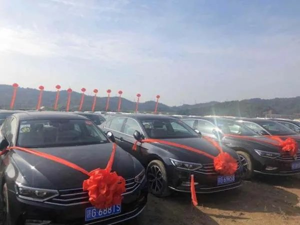 江西钢企给每位员工发轿车