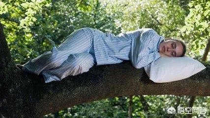 上戏艺考老师表示,化妆的考生一定会扣分,你怎么看?