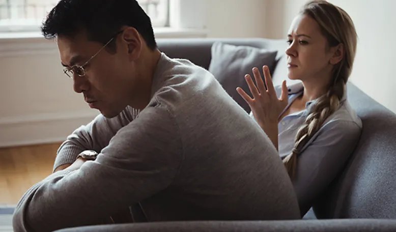 男子以妻子出轨生女诉离婚遭驳，事情的前后因果是什么？