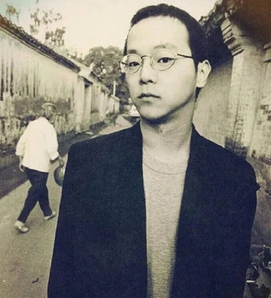 窦靖童为周迅庆生了吗?