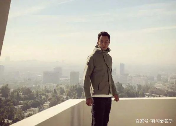 89岁华裔老人被点火烧,吴彦祖欧阳靖仗义出手重金悬赏缉凶,后来怎样?