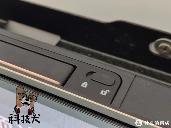 海信社交电视S7系列图评:5T AI运算能力 搭载独有U+超画质引擎