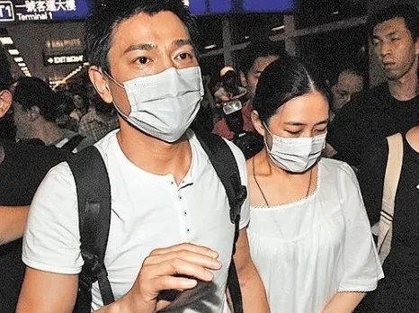 曝刘德华老婆怀二胎 揭秘二人结婚过程