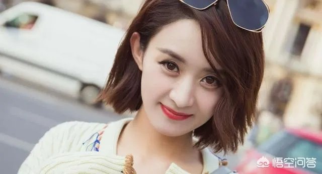 冯绍峰在微博宣布妻子赵丽颖成功生子,你怎么看?