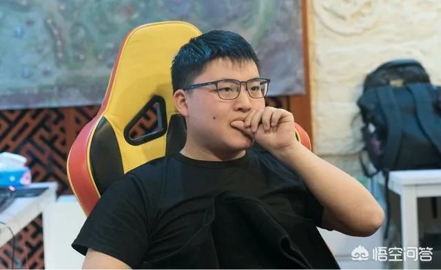 英雄联盟微博之夜电竞选手有排面,uzi排名超越CXK,the shy入围前十,怎么评价?