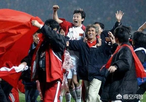 棋圣聂卫平炮轰国足:2002年进世界杯完全就是靠运气!当时的国足真的是靠运气吗?