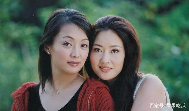 盖丽丽喂奶
