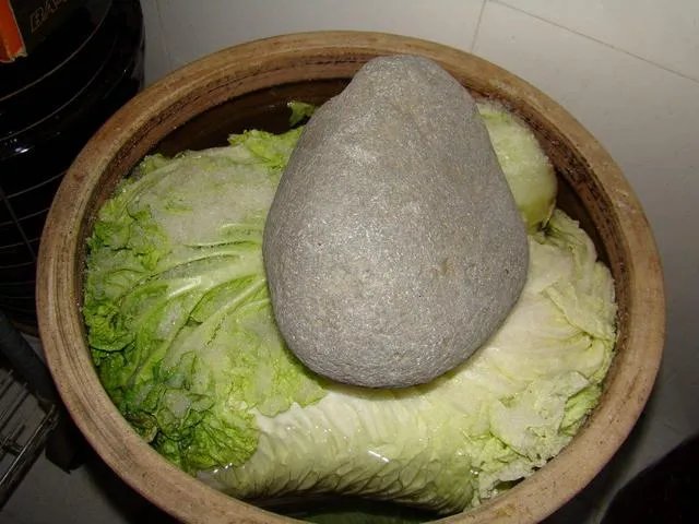 怎样腌酸菜？