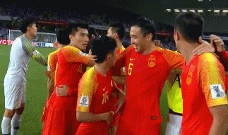 国足亚洲杯1/4赛对阵伊朗,新华社却看衰:有惊无喜,出局是大概率事件,你怎么看?