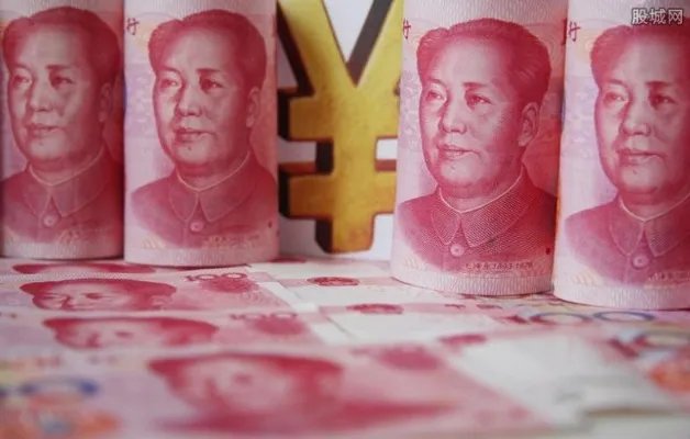 李易峰爸爸身价多少亿 家庭背景怎样父亲叫什么