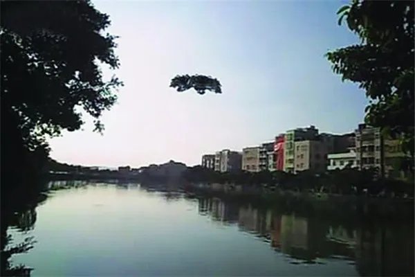 广州岑村ufo是真的吗 虚假事件(为引起关注捏造的)