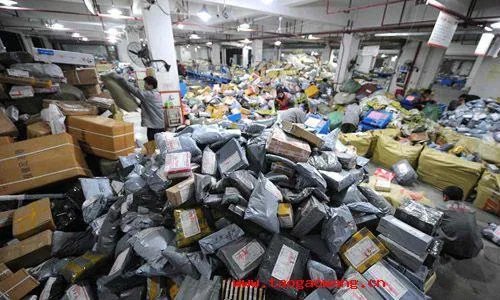 快递狂欢背后环保负担重 如何走出包装垃圾困境是怎么回事?