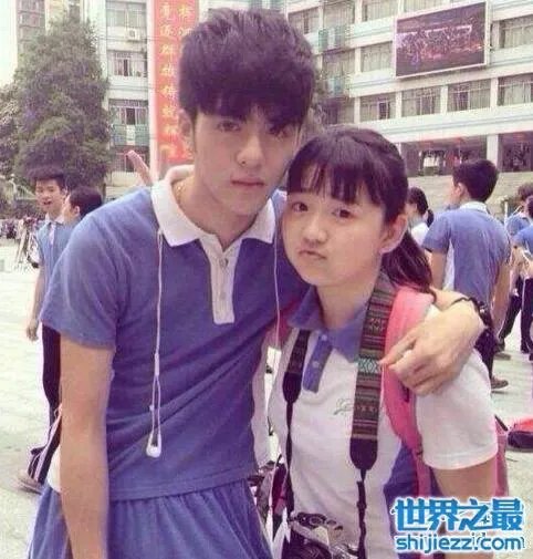 曾舜晞整容前后对比照片,大眼仔的眼睛不是混血儿