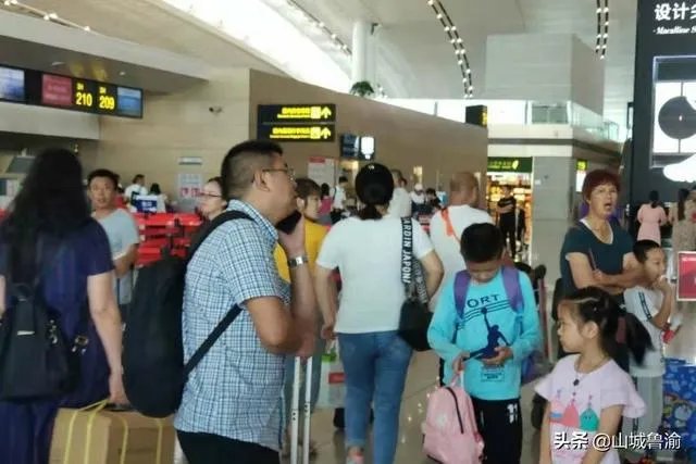 如何看待学生旅客3月31前机票可免费退改签?