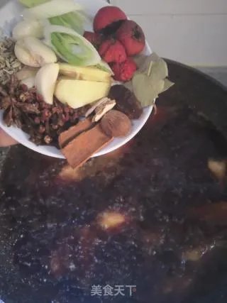 五花肉烧土豆