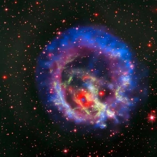 星系爆炸会使星球消失，那么什么会使宇宙消失？