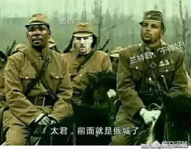 杜兰特偷袭卡佩拉,毫无巨星风范,网友怒喷欺软怕硬,对此你怎么看?