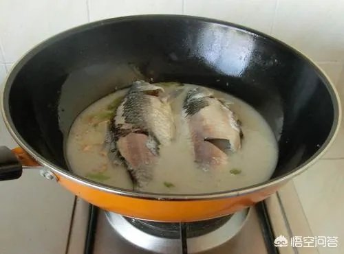 怎样熬鲫鱼汤?