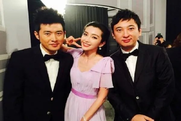 王思聪带女友看熊猫,为何他的前任那么多?
