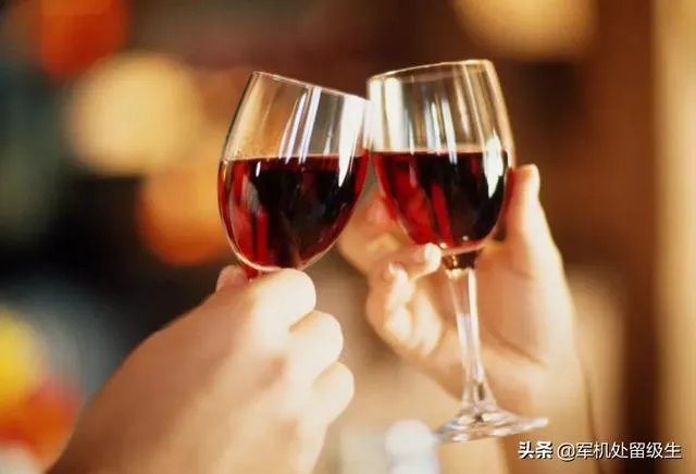 蚊子更喜欢叮咬哪类人?