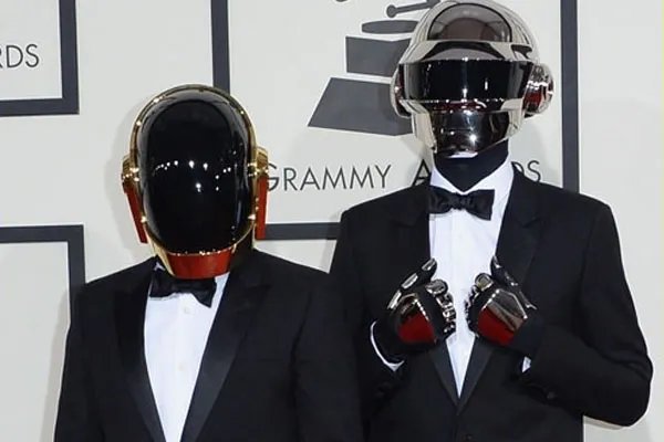 Daft Punk解散了,歌红人火为何无人见过真面目?