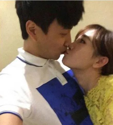 刘雨欣为什么改名叫刘玥霏 她和前夫李濛为什么离婚