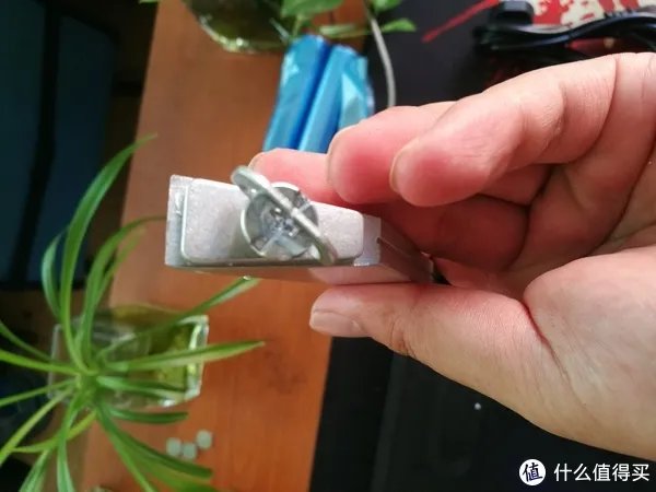 低端杂牌显示器值不值得买 瀚视奇23.8寸2K雾面显示器