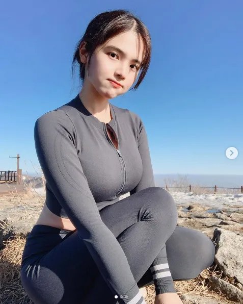 想被治疗!南韩清纯小护士YuJu:工作服下的白皙欧派!