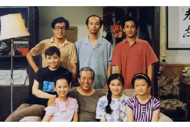 盘点6部最搞笑的电视剧 部部都是经典,你看过哪些